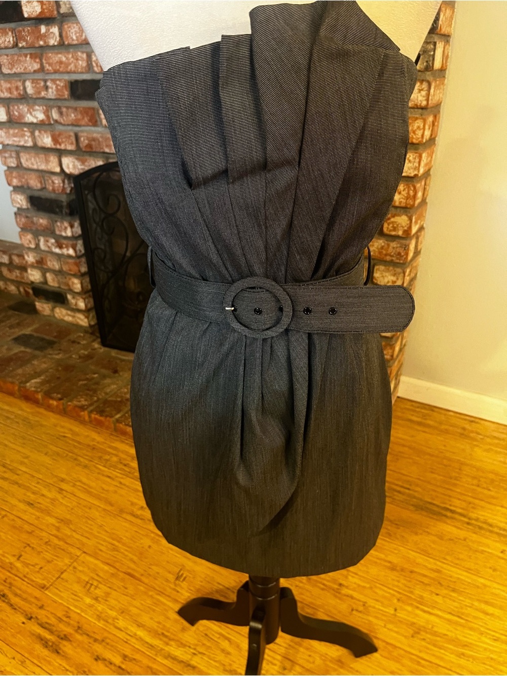 $368 NWT Alice and Olivia Strapless Charcoal Grey Belted Mini Dress - Picture 3 of 6